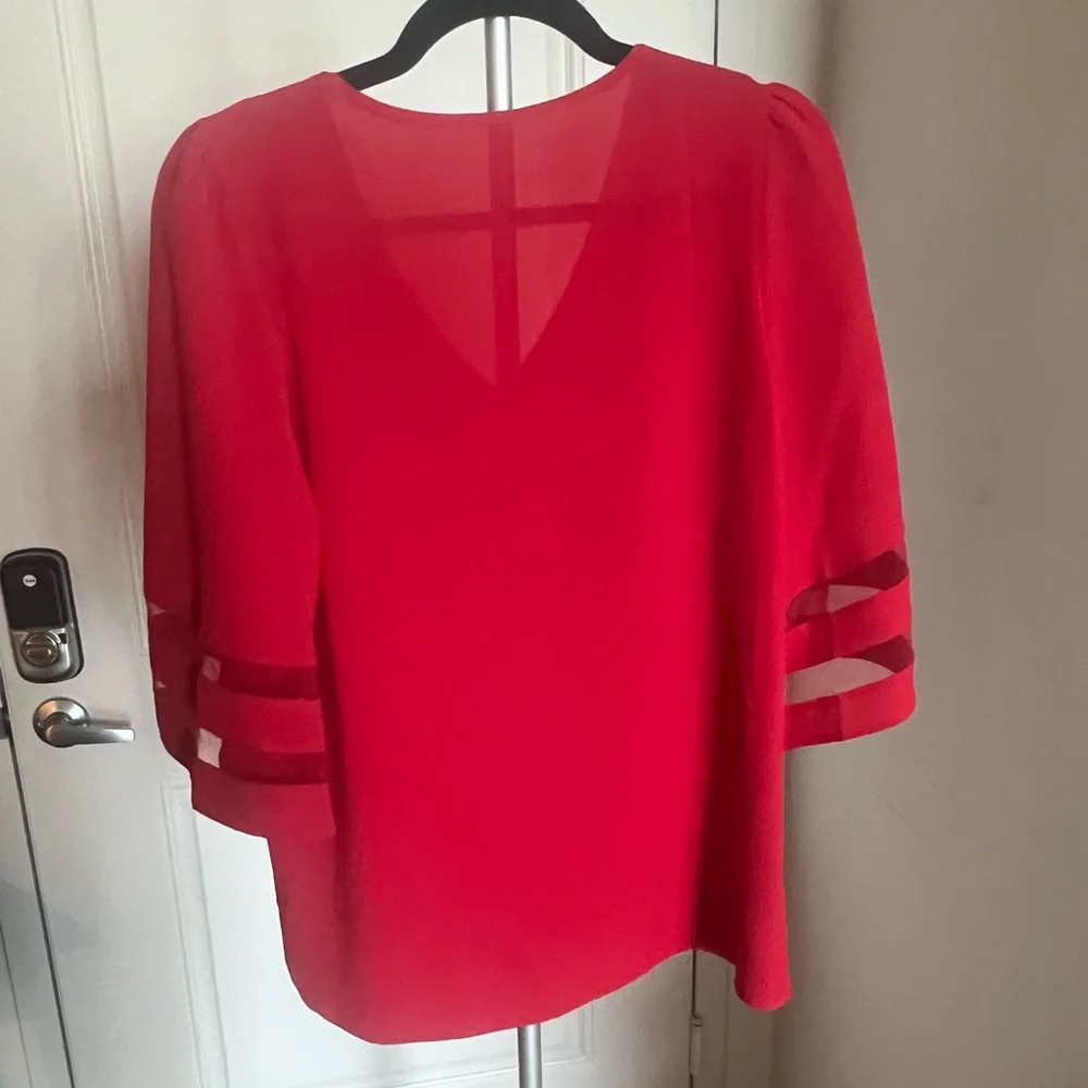 Red top - Picture 2 of 2